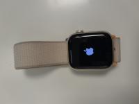 CS969/2024 APPLE WATCH WITH WHITE STRAP